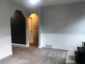 1017 S Savage St in Independence, MO - Building Photo - Building Photo