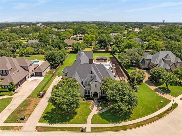 6201 Theresa Ln in Colleyville, TX - Building Photo