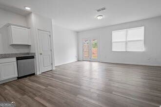 1677 Vernon Blvd in Decatur, GA - Building Photo - Building Photo