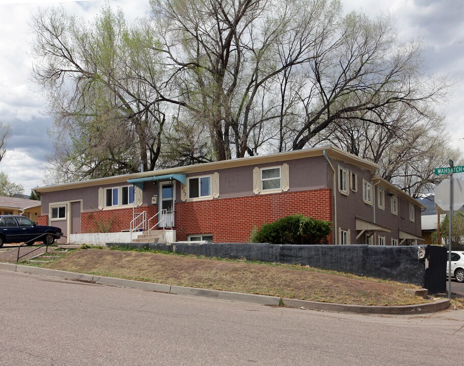 1602 S Wahsatch Ave in Colorado Springs, CO - Foto de edificio