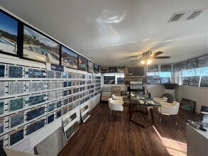 5300 US-290 in Dripping Springs, TX - Building Photo - Building Photo