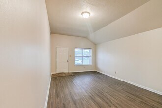 5962 Wagon Hill Rd E in Millington, TN - Building Photo - Building Photo