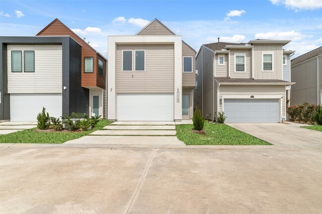 property at 3007 Ventas Dr