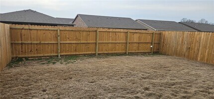 523 NW 69th Ave in Bentonville, AR - Building Photo - Building Photo