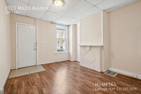 2923 Miles Ave photo'