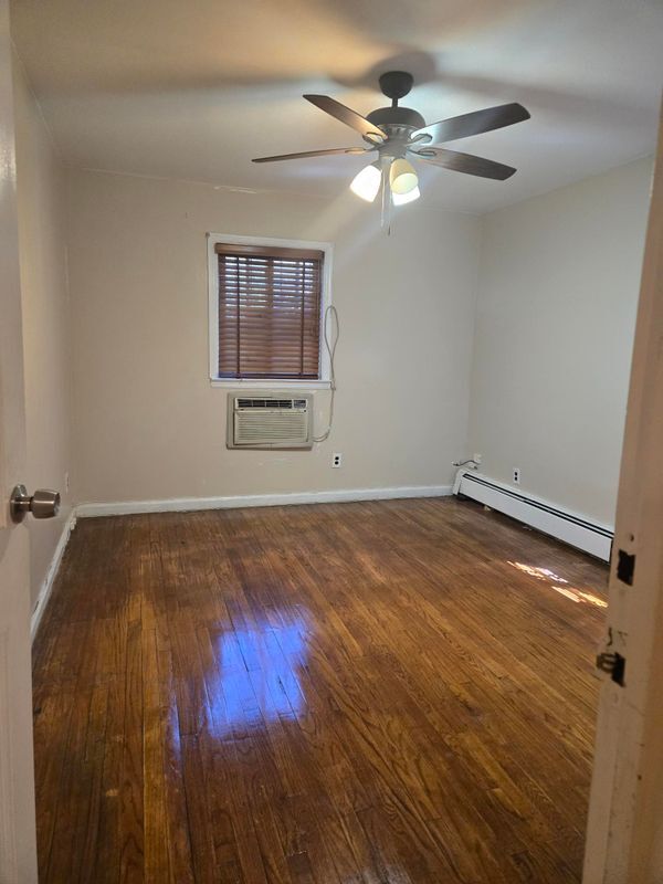 2999 Young Ave in Bronx, NY - Building Photo - Building Photo