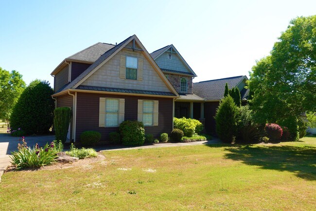 1 Stoneledges Ln in Taylors, SC - Building Photo - Building Photo