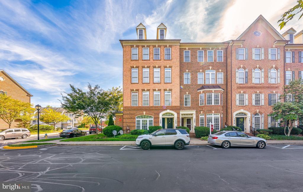 3687 Spring Hollow Ln in Frederick, MD - Building Photo