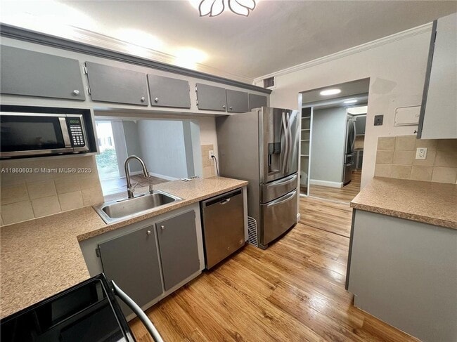 1666 West Ave in Miami Beach, FL - Building Photo - Building Photo