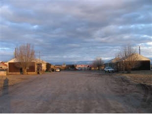 1209 Paseo De Onate in Espanola, NM - Foto de edificio - Other