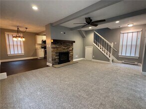 5853 Melody Ln in Mentor On The Lake, OH - Building Photo - Building Photo