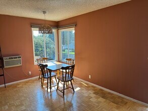 11910 Avon Way, Unit 5 in Los Angeles, CA - Building Photo - Building Photo