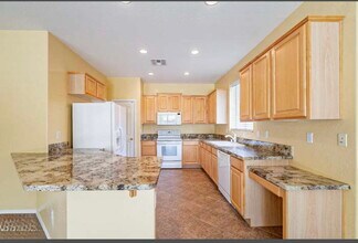 201 W. Roadrunner Dr. in Chandler, AZ - Building Photo - Building Photo