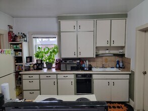 1921 Emery St in Eau Claire, WI - Building Photo - Building Photo