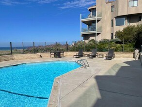 245 S Helix Ave, Unit 1 in Solana Beach, CA - Building Photo - Building Photo