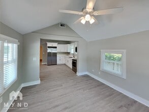 829 E Orange St in Lakeland, FL - Foto de edificio - Building Photo