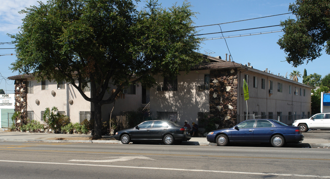 6559 N Figueroa St in Los Angeles, CA - Foto de edificio