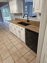 6107 Hickory Dr in Fort Pierce, FL - Building Photo - Building Photo