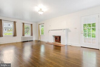 108 Biddle Rd in Paoli, PA - Building Photo - Building Photo