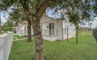 802 E 33rd St in Houston, TX - Building Photo - Building Photo