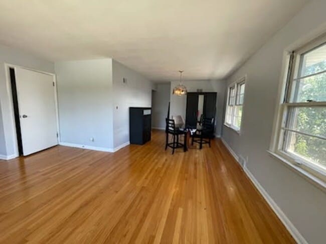 property at 4338 N Sheffield Ave