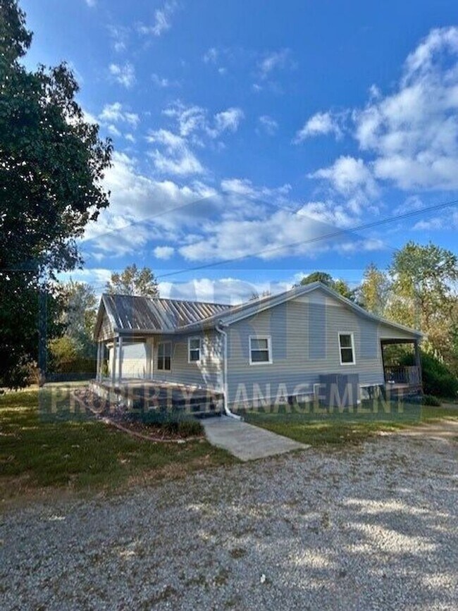 2233 Ladd Springs Rd SE in Old Fort, TN - Building Photo - Building Photo