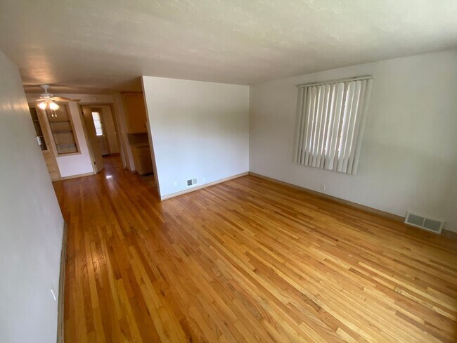 2534 J St in Lincoln, NE - Building Photo - Building Photo