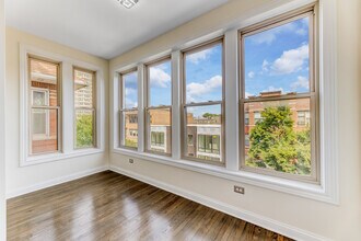 4722 S Ingleside Ave in Chicago, IL - Building Photo - Building Photo