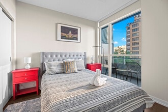 79 Dunfield Ave in Toronto, ON - Building Photo - Building Photo