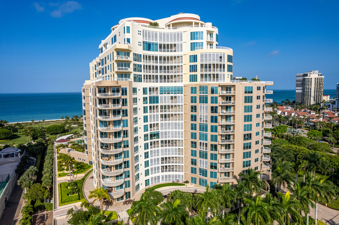 Aria at Park Shore in Naples, FL - Building Photo