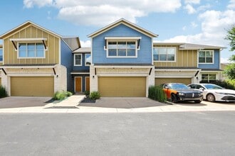 516 E Slaughter Ln, Unit 2903 in Austin, TX - Building Photo - Building Photo