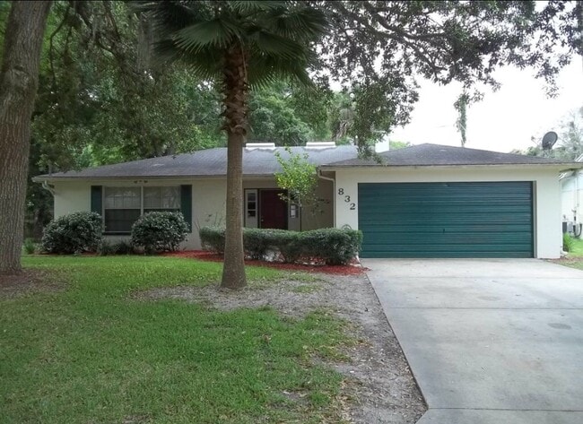 property at 832 Lucerne Cir