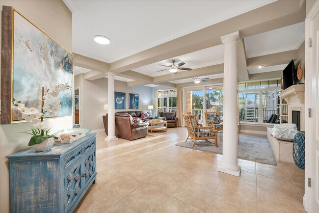 6406 Gulf Dr in Holmes Beach, FL - Building Photo - Building Photo