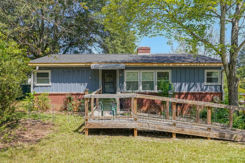 111 1st Ave in Spartanburg, SC - Building Photo