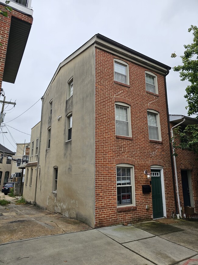 property at 2313 Foster Ave