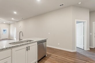 9426 Spirit Ave in Odessa, TX - Building Photo - Building Photo