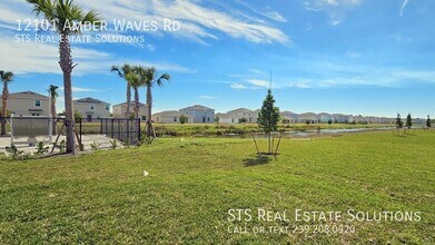 12101 Amber Waves Rd in Lehigh Acres, FL - Building Photo - Building Photo