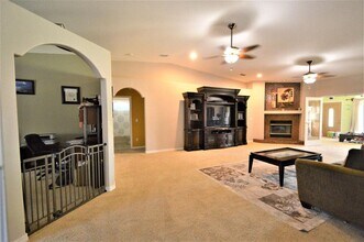1952 Commodore Dr in Navarre, FL - Building Photo - Building Photo