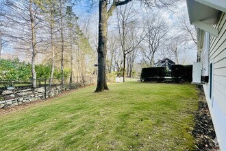 164 Rock Creek Ln in Scarsdale, NY - Building Photo - Building Photo