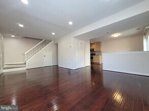 5674 Oak Tanager Ct in Burke, VA - Building Photo - Building Photo