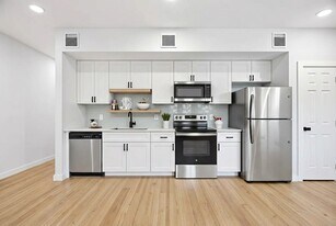 7625 De Priest St in Houston, TX - Building Photo