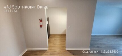 44 Southpoint Dr in Amherst, MA - Building Photo - Building Photo