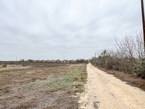 541 Ron Rd in Marion, TX - Building Photo - Building Photo