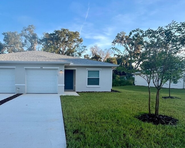 925 E Clifford Ave in Eustis, FL - Building Photo - Building Photo