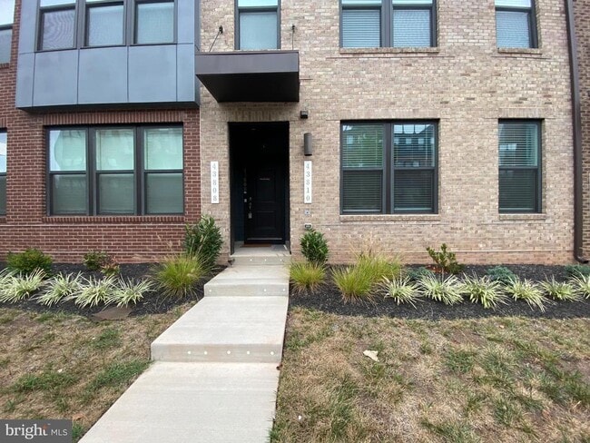 43808 Middleway Ter in Ashburn, VA - Building Photo - Building Photo