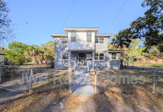 3322 N Davis St in Jacksonville, FL - Building Photo - Building Photo