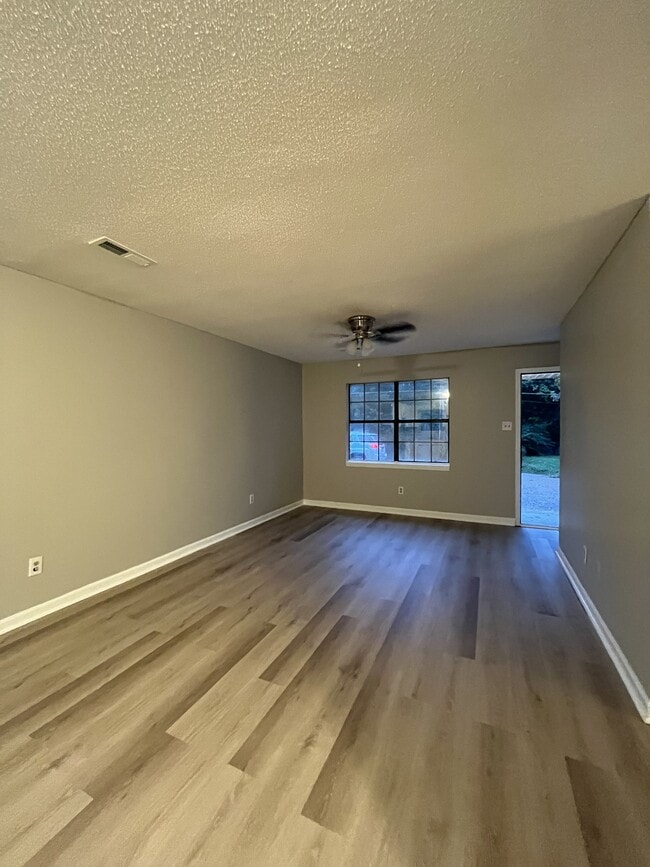 270 N Main St in Atoka, TN - Building Photo - Building Photo