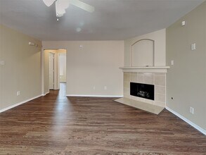 18798 Prairie Larkspur Dr in Houston, TX - Foto de edificio - Building Photo