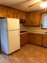 649 Chester River Beach Rd in Grasonville, MD - Building Photo - Building Photo