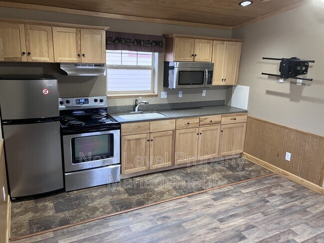 28 Davis Ct in Kalispell, MT - Building Photo - Building Photo